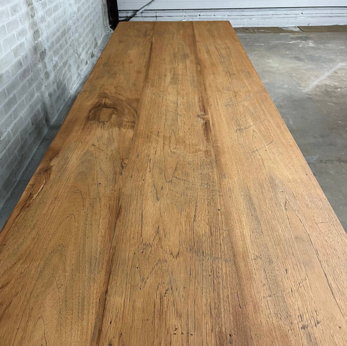 Antieke eettafel van inlands hardhout - natuurlijke kleur - C008