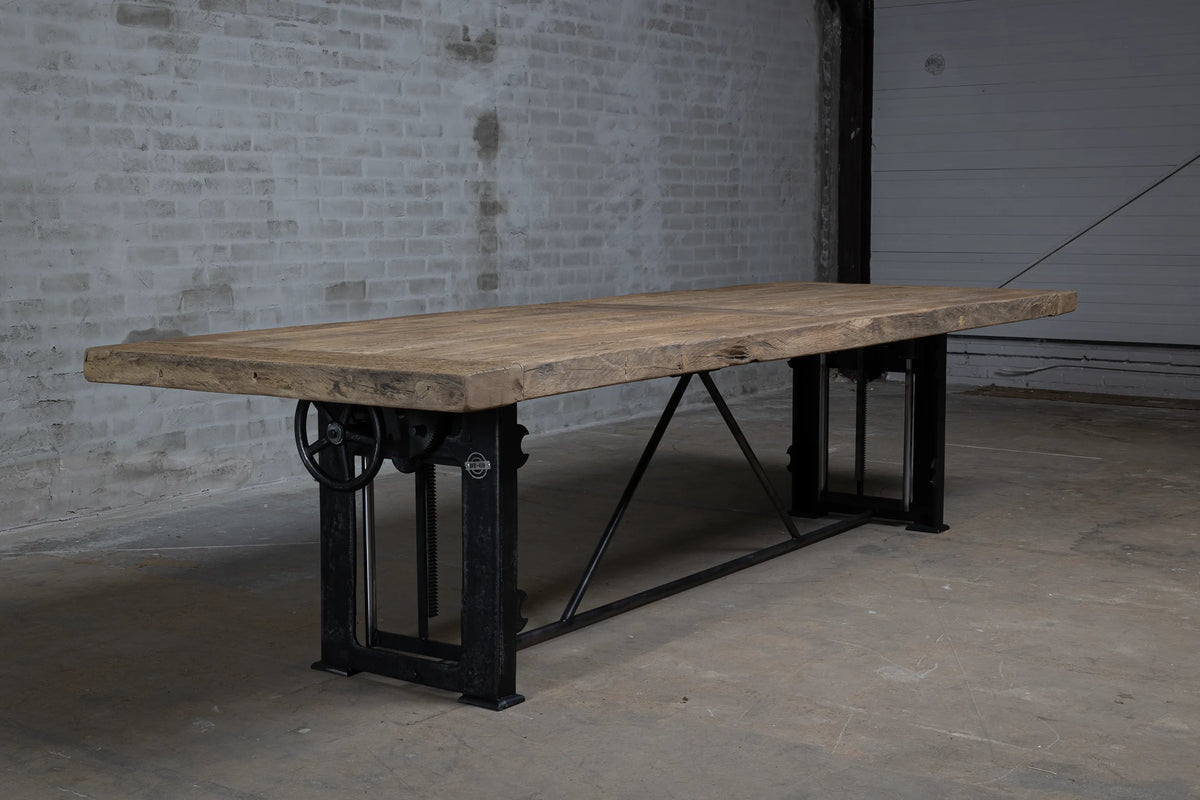 Industriële oud eiken eettafel in hoogte verstelbaar – DT02