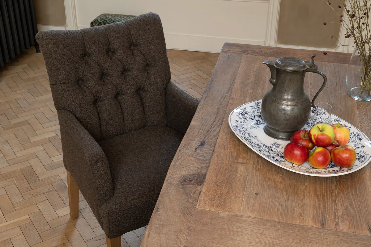 Franse eiken eettafel model Pierre in landelijke stijl op maat gemaakt