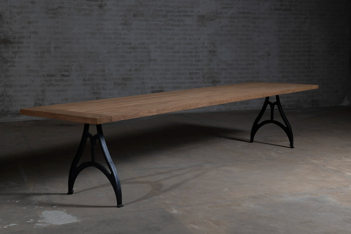 Houten Tuintafel op maat - Gietijzeren tafelpoten - T21