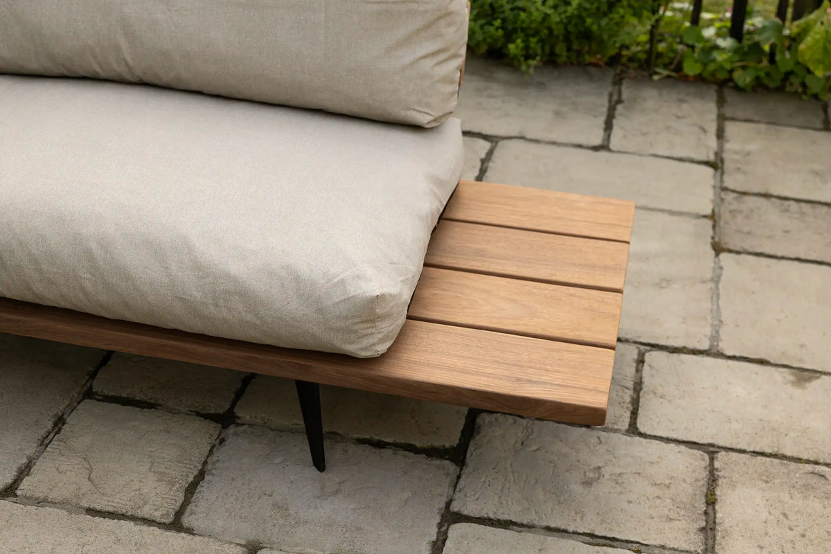 Moderne houten tuinbank met ijzeren onderstel - TB01
