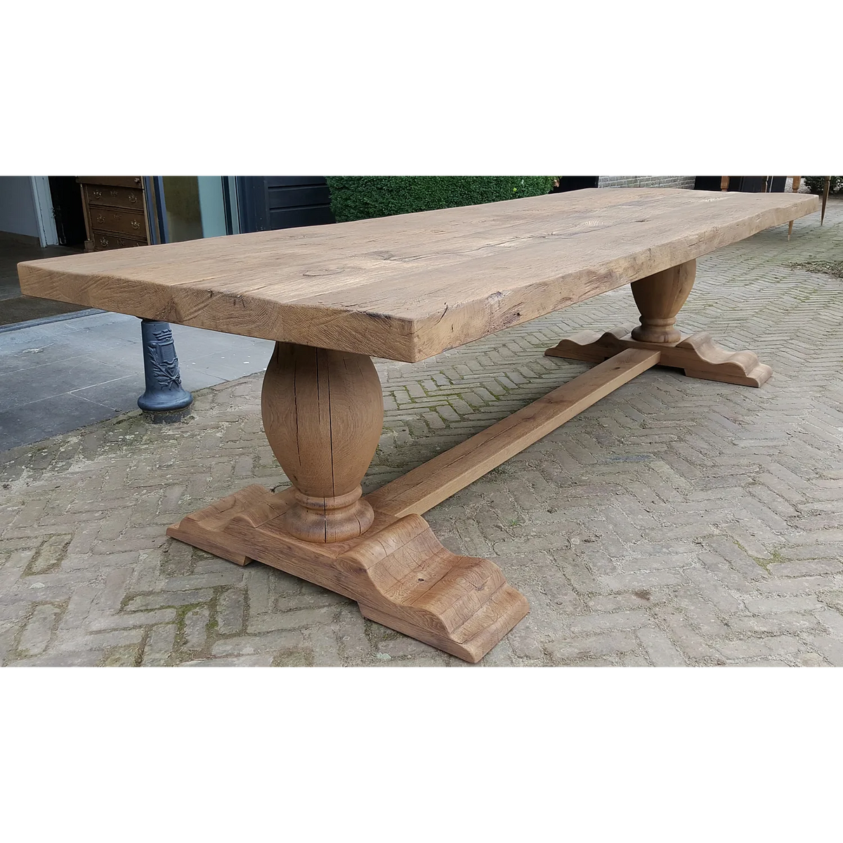 Landelijke eettafel van massief eikenhout