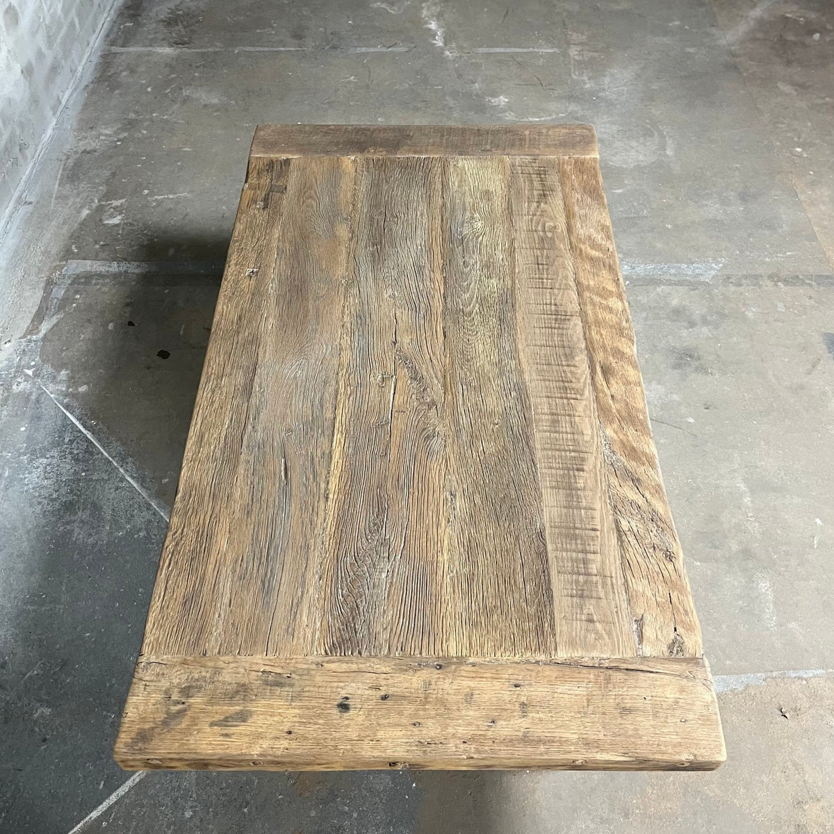 Landelijke salontafel Grindelwald - robuust oud eikenhout - Z006-S