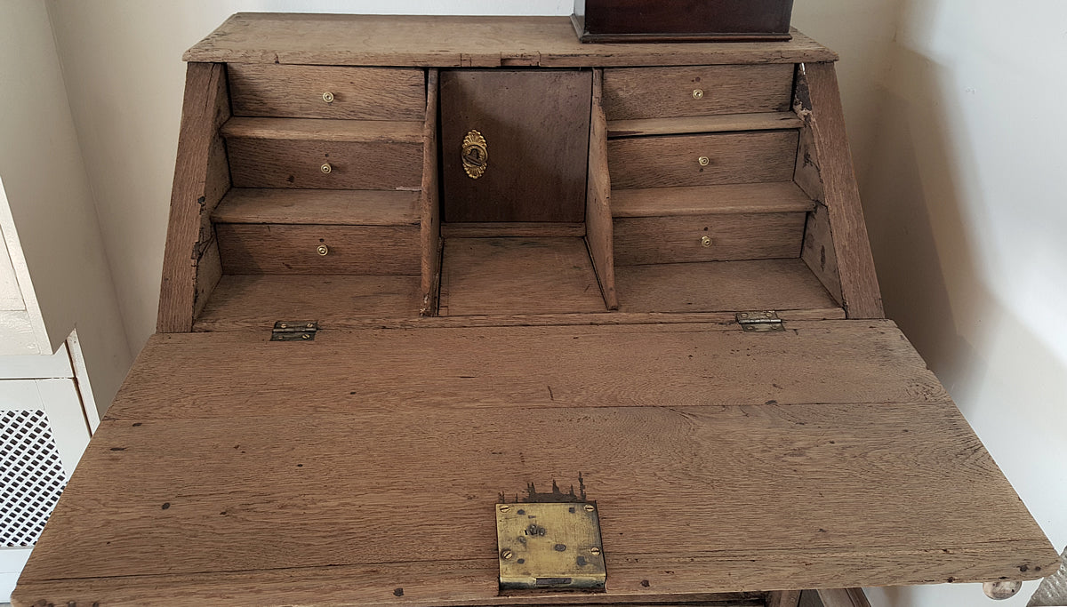 Antiek bureau A-KL-005