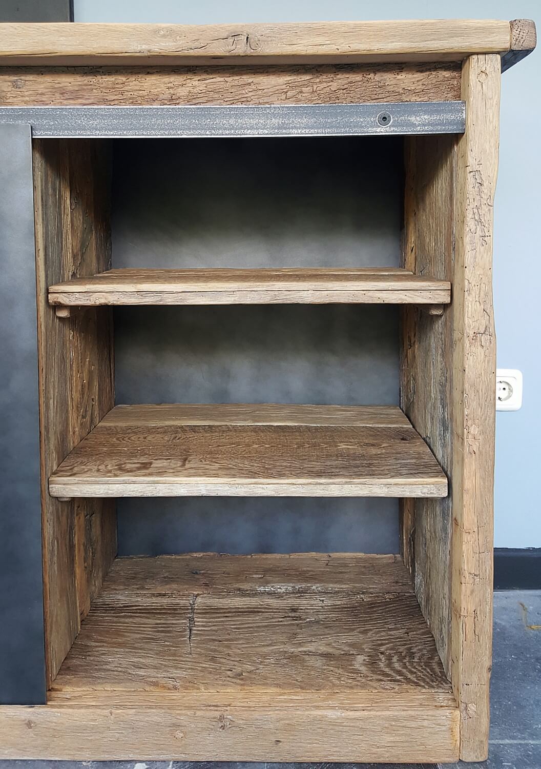 Industriële kast - Dressoir gemaakt in eigen werkplaats - D002