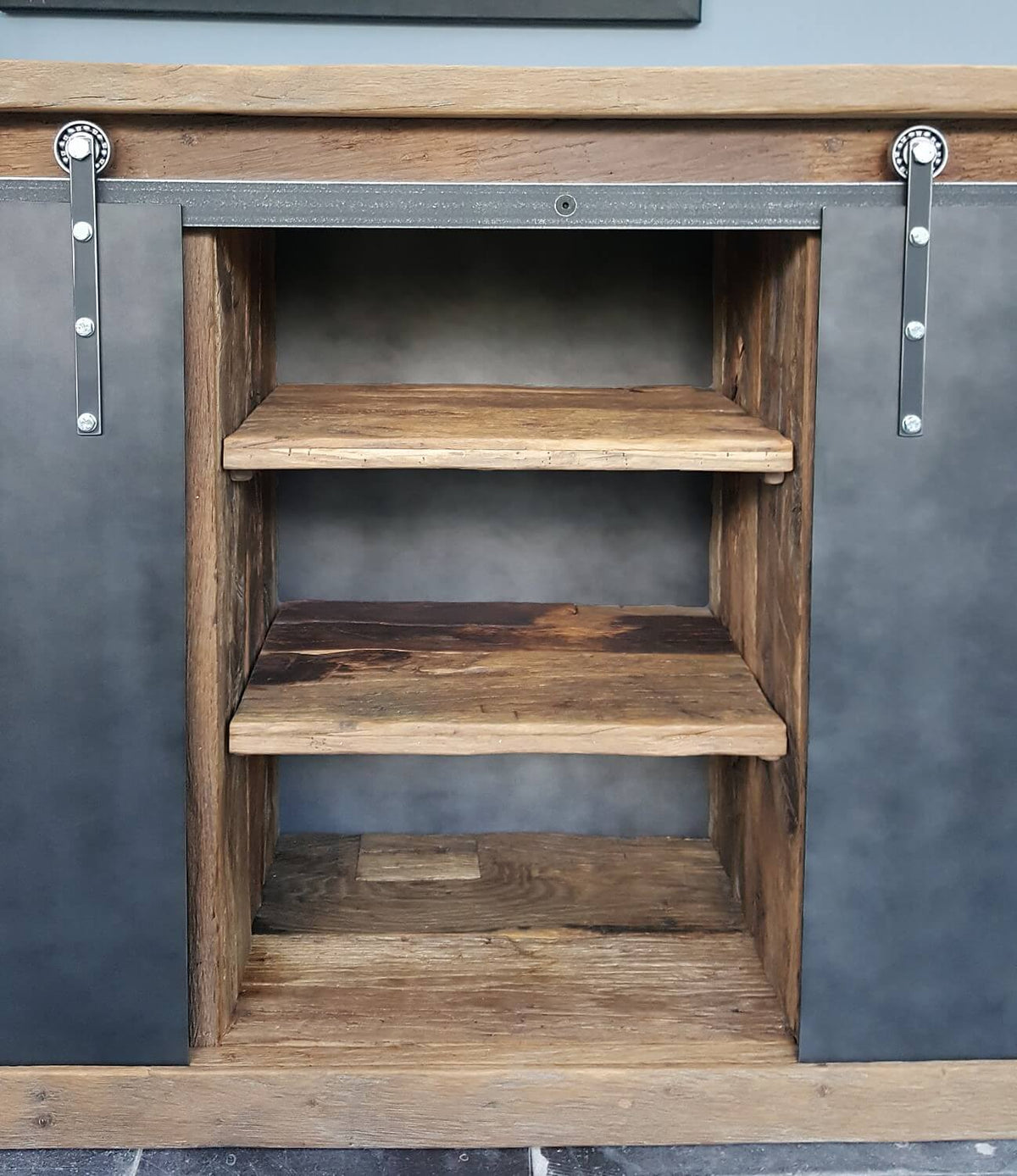 Industriële kast - Dressoir gemaakt in eigen werkplaats - D002