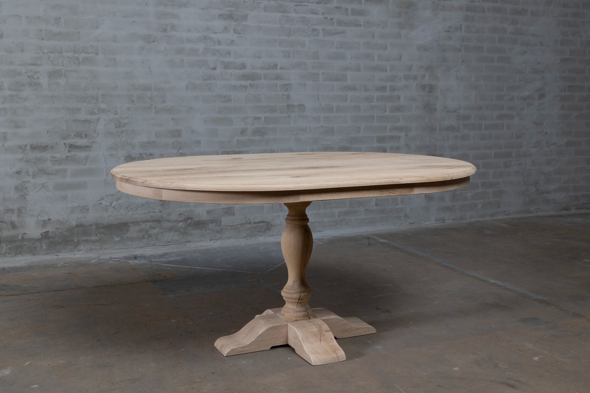 Overzichtfoto van landelijk ovale eettafel G024