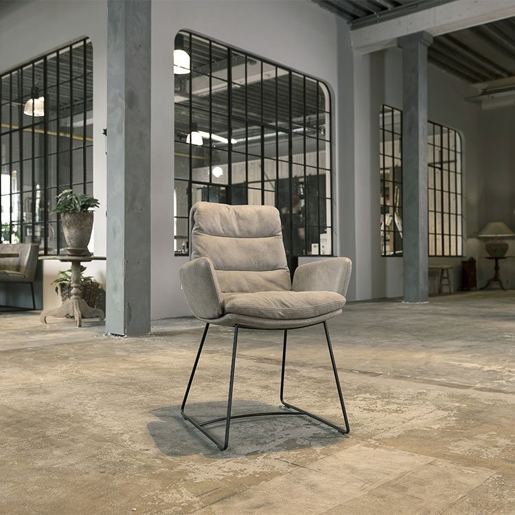 Moderne eetkamerstoelen met armleuning | KFF Arva | S30