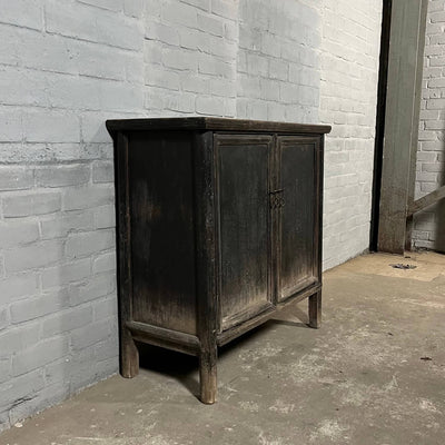 Oud Chinees dressoir van iepenhout | 2 deurs D025