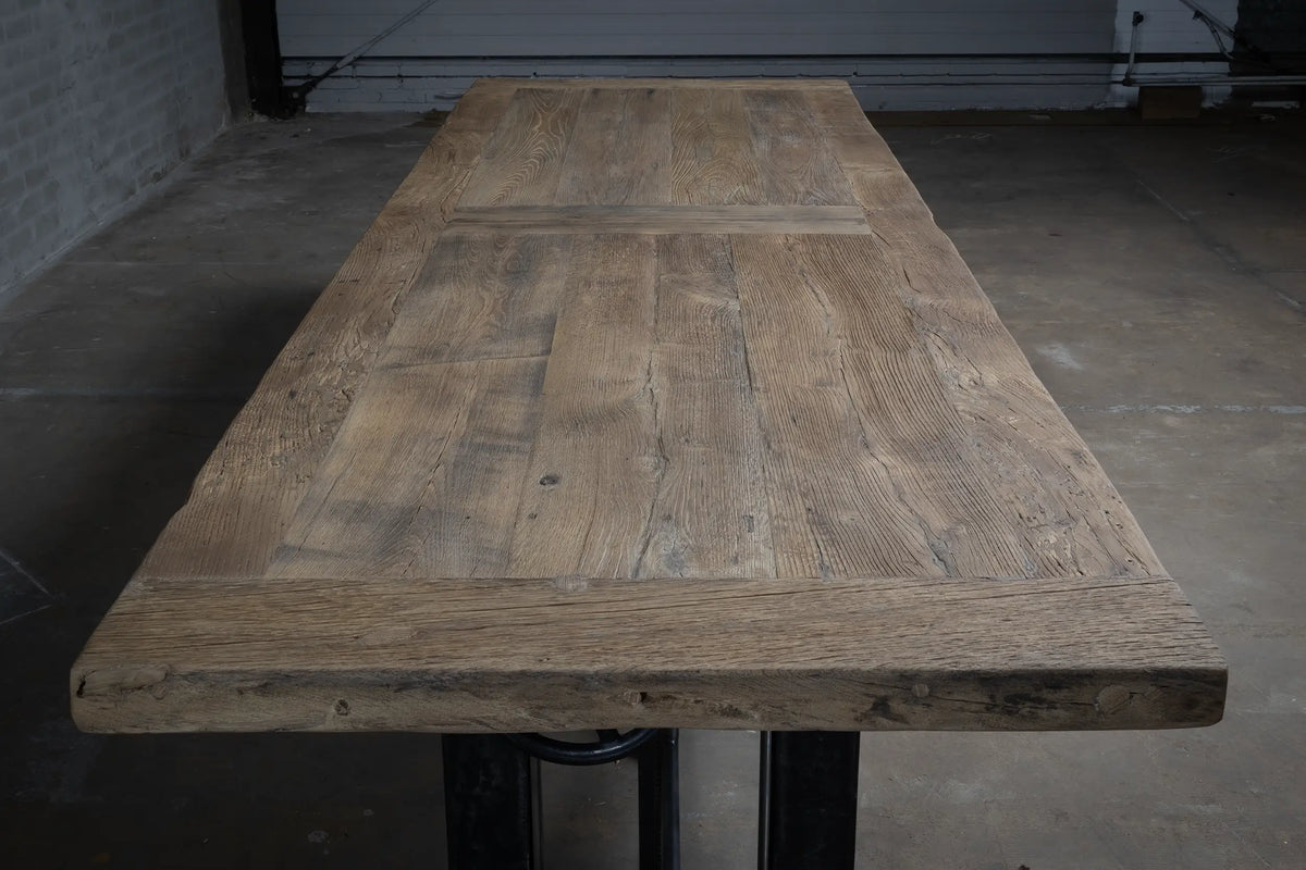 Industriële oud eiken eettafel in hoogte verstelbaar – DT02
