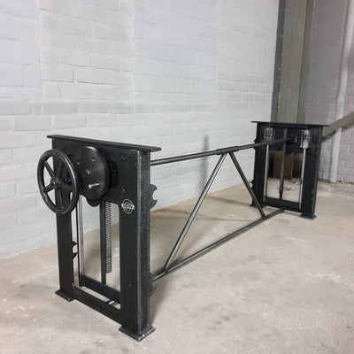Industrieel gietijzeren onderstel tafel – hoogte verstelbaar - DT02