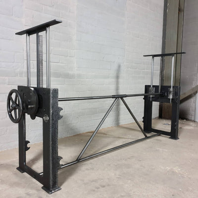 Industrieel gietijzeren onderstel tafel – hoogte verstelbaar - DT02