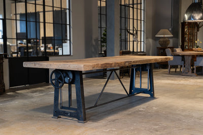 Industriële eiken eettafel - hoogte verstelbaar onderstel – DT21