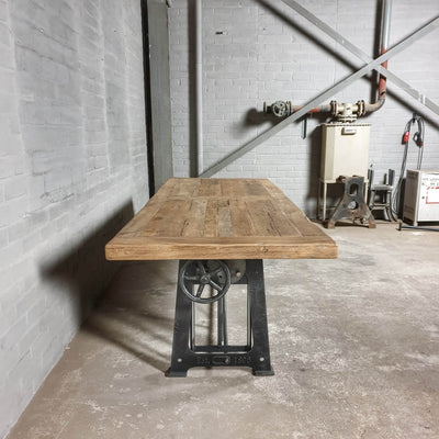 Industriële eiken eettafel - hoogte verstelbaar onderstel – DT21
