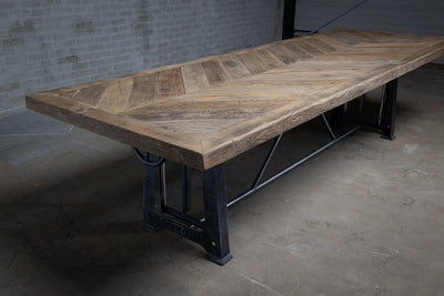 Industriële Visgraat Eettafel - hoogte verstelbaar – DT21-V