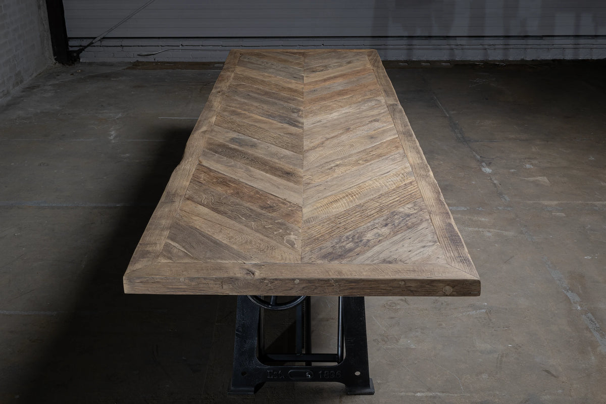 Industriële Visgraat Eettafel - hoogte verstelbaar – DT21-V