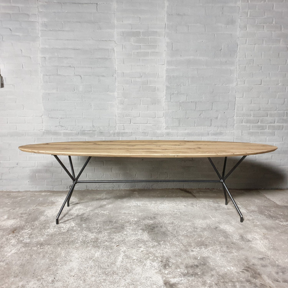 Eiken eettafel ovaal met facetrand op maat gemaakt - DT36