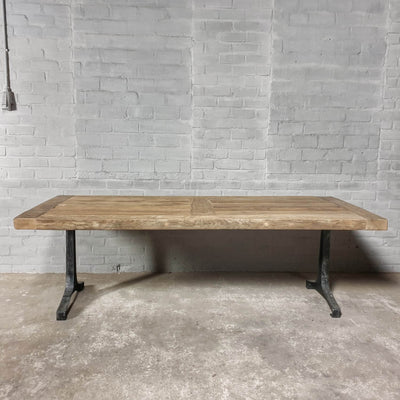 Industriële eiken eettafel met stalen onderstel op maat - DT37