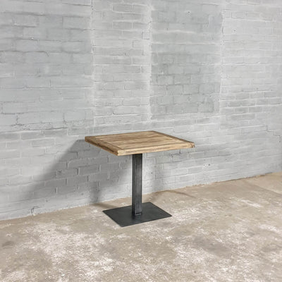 Industriele Bistro tafel met stalen poot en oud eikenhout – DT41