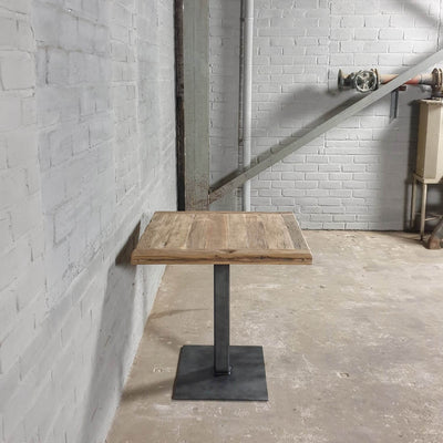Industriele Bistro tafel met stalen poot en oud eikenhout – DT41
