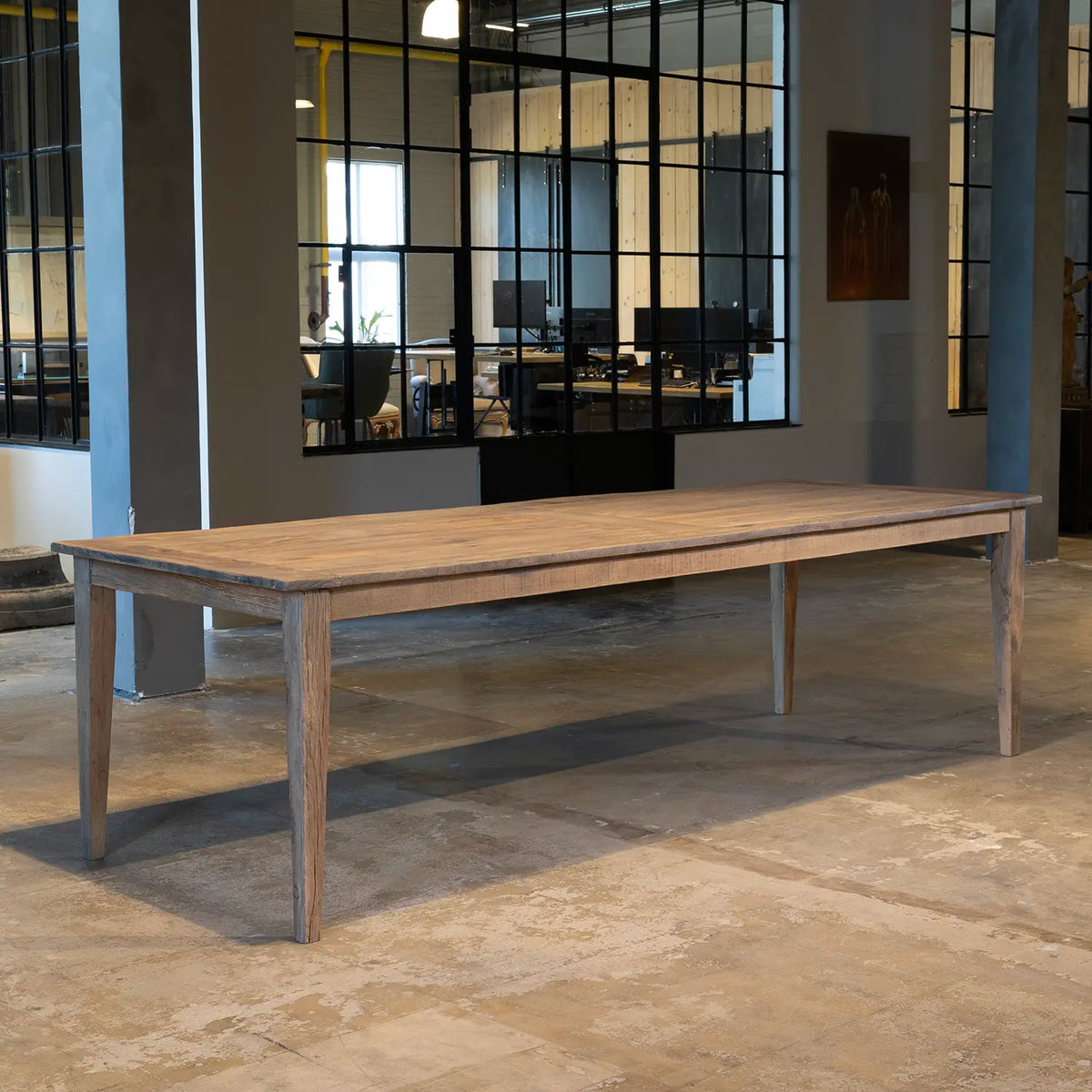 Franse eettafel Pierre van rustiek oud eikenhout - Z035