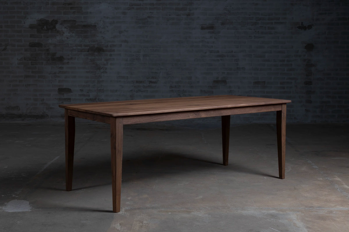 Franse eettafel Elois van massief notenhout - Z046
