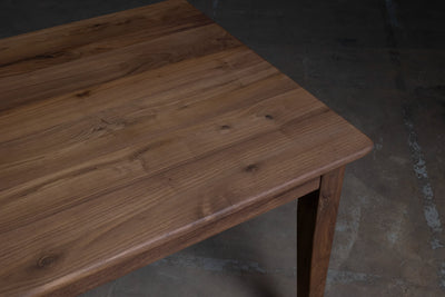 bovenkant tafelblad noten eettafel in Frans model