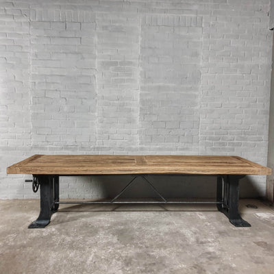 Eettafel industrieel - oud eiken tafelblad - verstelbaar in hoogte - LIM26