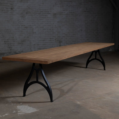 Houten Tuintafel op maat - Gietijzeren tafelpoten - T21