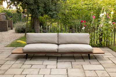Moderne houten tuinbank met ijzeren onderstel - TB01