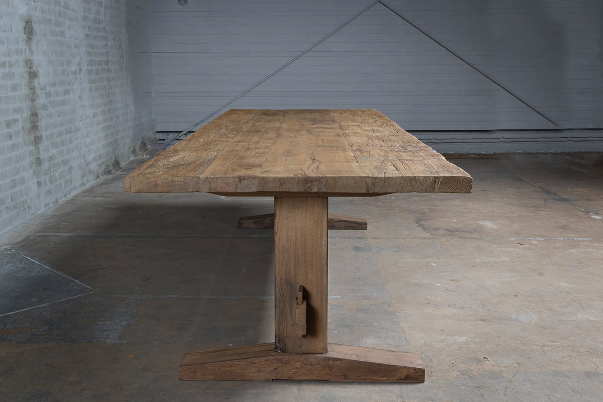 Zonverbrand oud eiken kloostertafel Münster - Z008