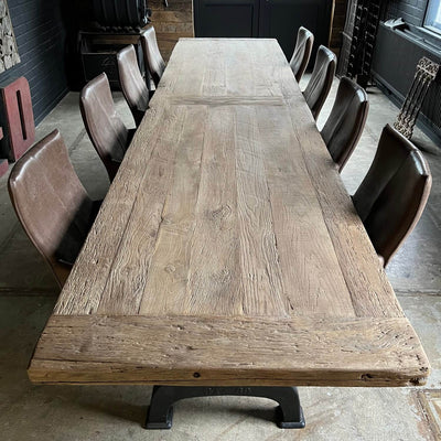 Lange industriële eettafel - ijzeren poten - dik eikenhout - IND401