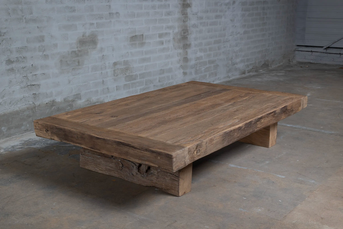 Robuuste landelijke salontafel Hubert - oud eikenhout - Z036