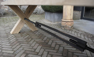 Industriële eettafel met kruispoten en eiken blad - G001